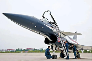 Аналіз системи матеріальних технологій J10C: стрибок у авіаційній галузі Китаю